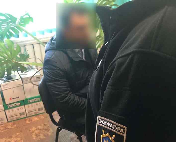 10 лет тюрьмы грозят налоговику из Одесской области за систематические взятки. Фото