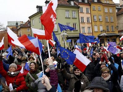 ЕС может ввести санкции против Польши