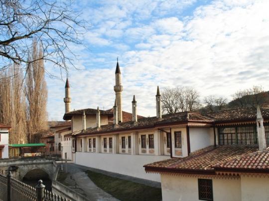 Крымские татары намерены спасти от оккупантов Ханский дворец