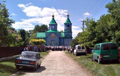 На Тернопольщине произошла массовая драка за храм