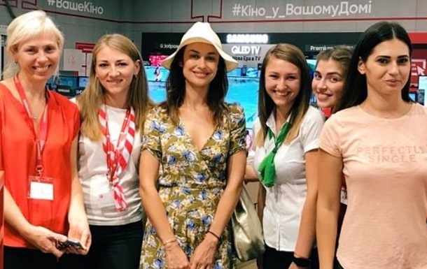 Ольгу Куриленко заметили в магазине Бердянска