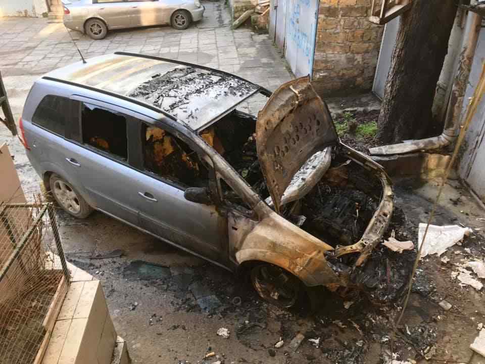 Полиция расследует поджог автомобиля одесского историка
