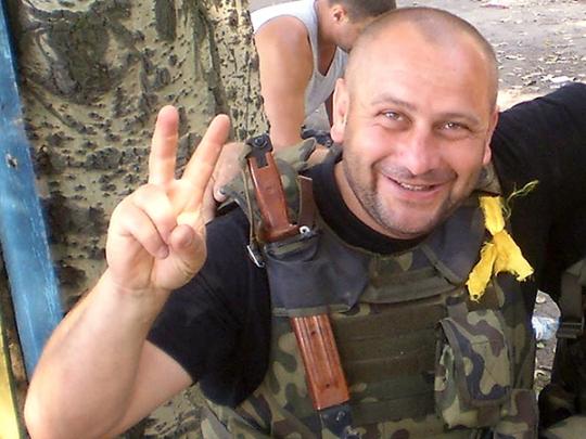 После ранения Барни перевели в департамент полиции, но он вернулся на передовую