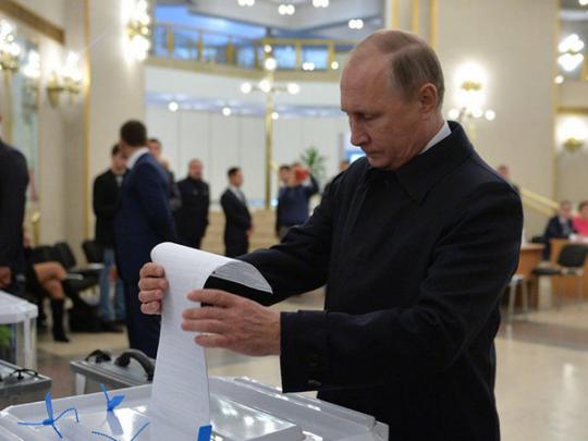 Путин проголосовал на избирательном участке по месту своей прописки