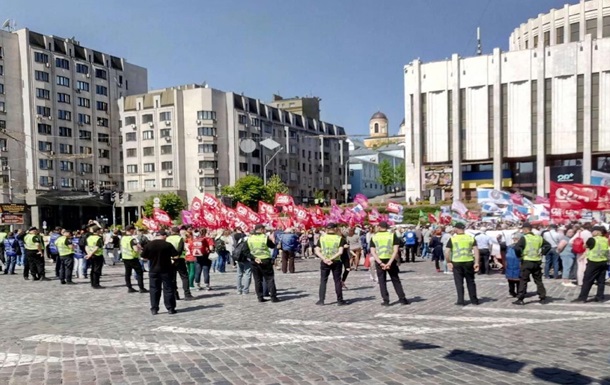 Серьезные нарушения на Первомай не зафиксированы - МВД
