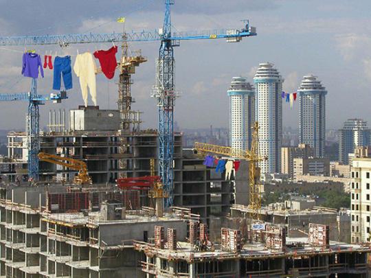 Шел 2016-й год: власти Москвы распорядились оборудовать в столице РФ площадки для сушки белья