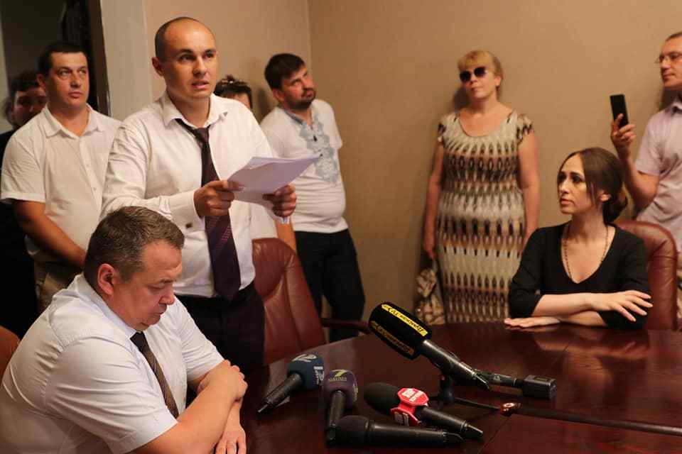 Скандал в одесском Медине: новоназначенный ректор считает себя легитимным, а экс-руководитель вуза говорит о «рейдерском захвате»