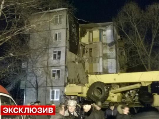 В Ярославле обрушился подъезд пятиэтажного жилого дома (видео)