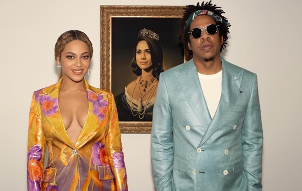 Бейонсе приняла BRIT Awards в откровенном костюме