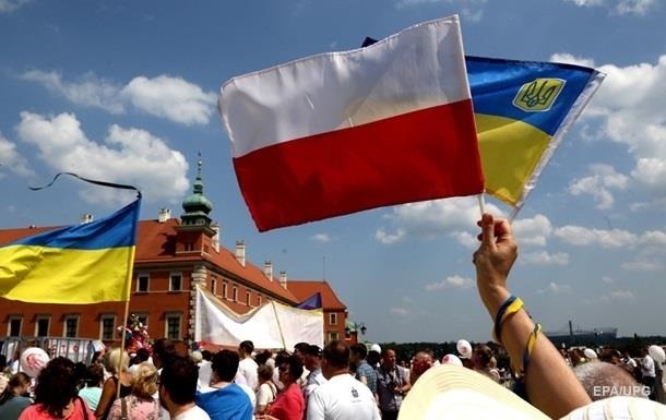 Большинство украинцев в Польше не работают на задекларированной работе