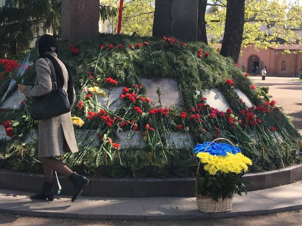 Чернобыльская катастрофа: как украинцы чтят память жертв трагедии на ЧАЭС – фото и видео