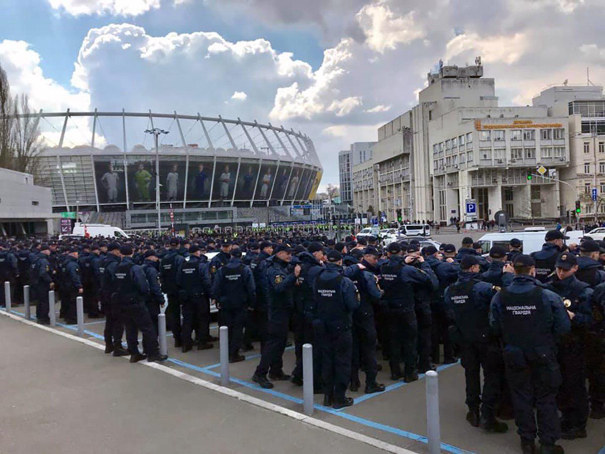 Дебаты Зеленского и Порошенко: все подробности, фото, видео и реакция соцсетей