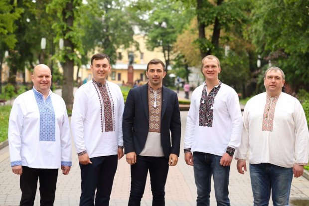 День вышиванки: как празднуют украинцы в разных городах – невероятные фото и видео