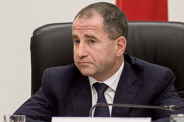 Денег нет, но вы держитесь: які пертурбації чекають на ДНР та ЛНР