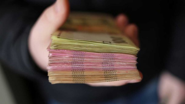 Готівковий курс валют 3 липня: долар опустився нижче позначки у 26 гривень