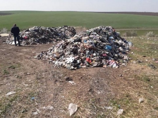 Львовский мусор снова гуляет по Украине: в сети волна возмущения