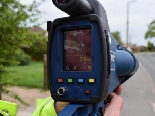 Лихачи на дорогах: патрульные с TruCam похвастались уловом