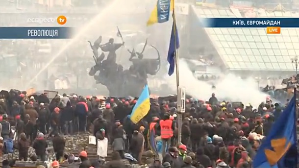 Майдан онлайн. Перемирие: Рада проголосовала за отстранение Захарченко и освобождение ТимошенкоСюжет