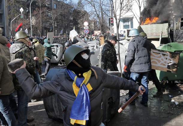 Майдан онлайн. Перемирие: Рада проголосовала за отстранение Захарченко и освобождение ТимошенкоСюжет