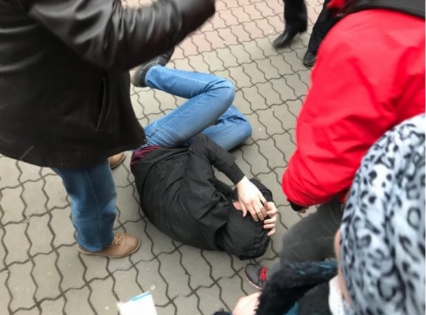 Нацкорпус снова устроил столкновения к приезду Порошенко – на этот раз в Ивано-Франковске