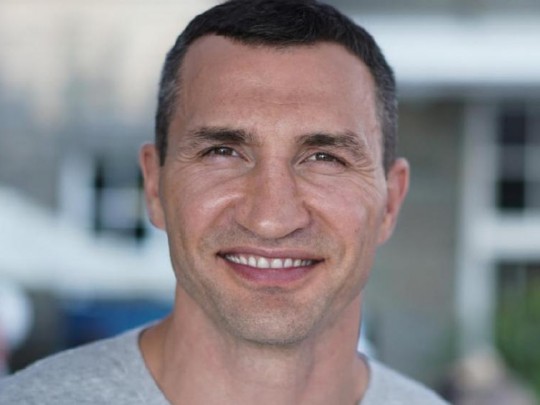 Он — великий, — известный промоутер сделал заявление о возвращении Владимира Кличко (видео)