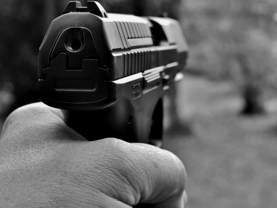 Пьяная стрельба полицейских по ребенку под Киевом: юрист указала на важный момент