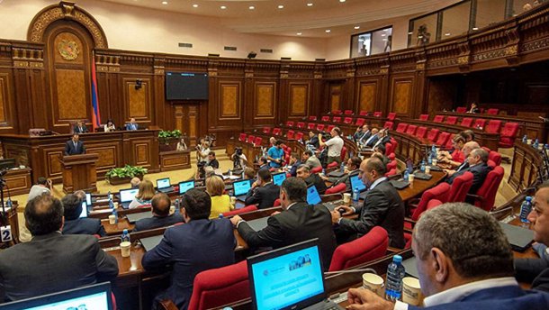 Парламентские выборы в Армении: известны первые результаты
