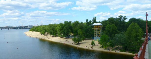Пляжі та відкриті басейни Києва: ціни, недоліки та переваги