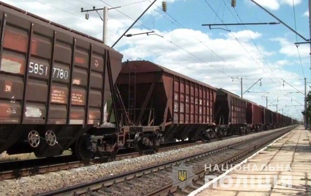Под Одессой девушку ударило током на крыше поезда во время селфи