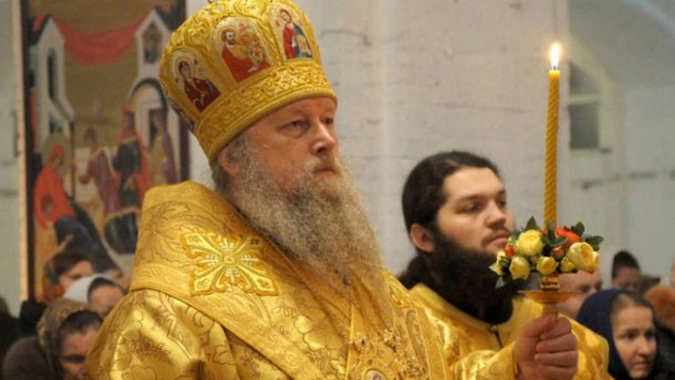 Последняя попытка оставить общину в РПЦ не удалась: верующие не пустили в храм епископа УПЦ МП