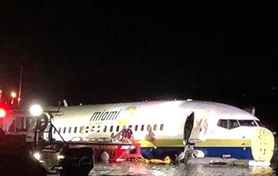 Появились подробности об аварии с Boeing в США
