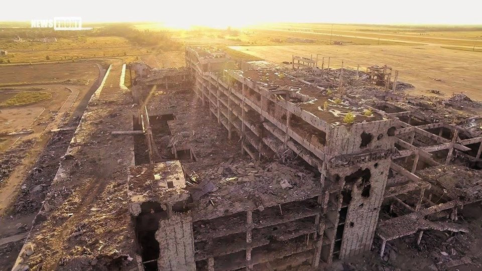 Появились свежие фото разрушенного Донецкого аэропорта