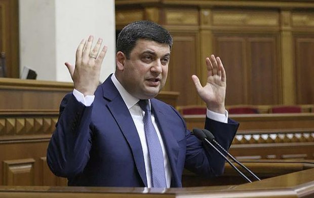 Про звязок між якістю українських доріг і намірами уряду Гройсмана керувати країною ще 22 роки
