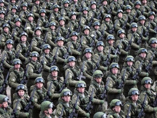 Путин планирует отменить в России призыв в армию
