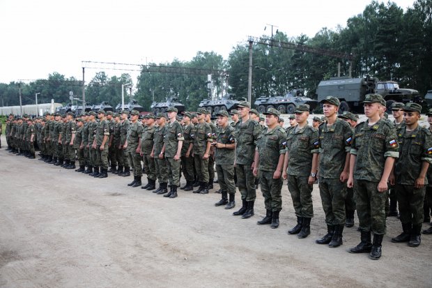 Российская техника и военные эшелонами едут в Беларусь