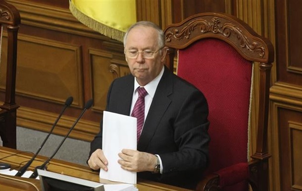Рыбак подписал постановление Рады о запрете применения силы к протестующим