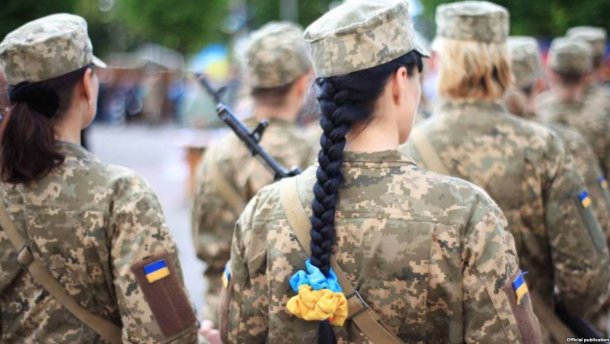 Секс-скандал в армії: на Хмельниччині полковник домагався підлеглої