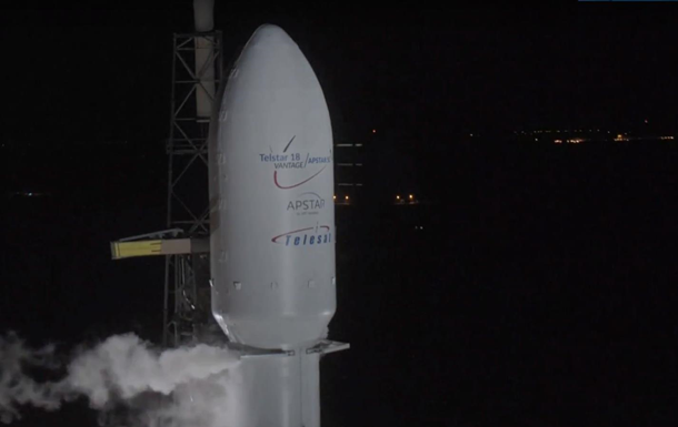 SpaceX запустила Falcon 9 со спутником на борту