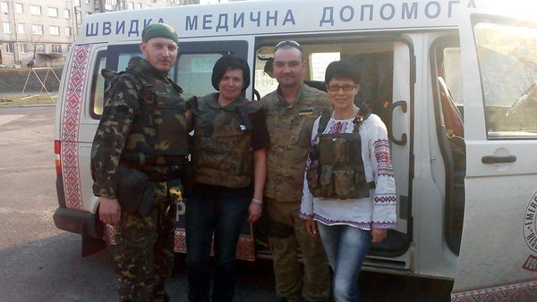 «Спасаю раненого, а у него из кармана выпадает граната...»: врач получил орден «Народный Герой Украины»
