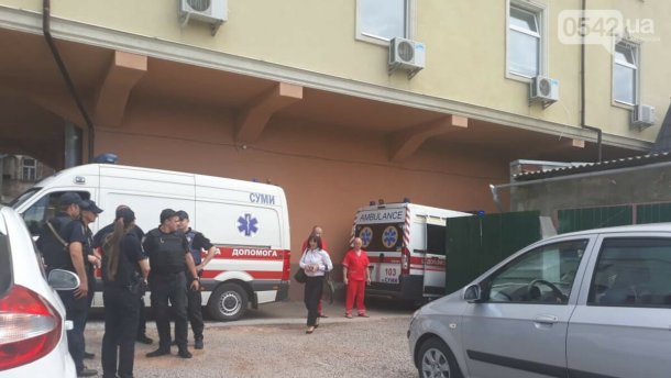 Стрельба в Сумах: женщина ранила мужчину и его несовершеннолетнюю дочь