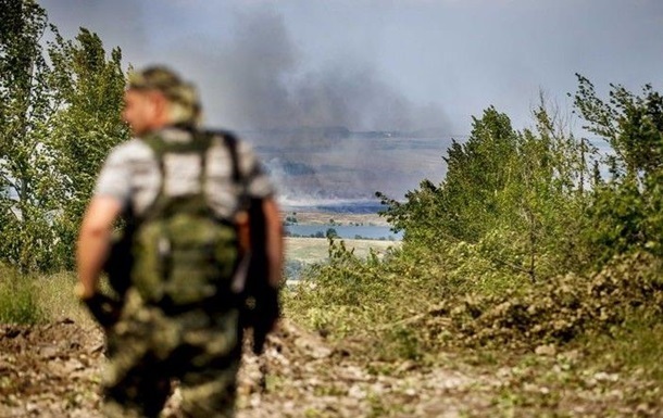 Сутки на Донбассе: 21 обстрел, ранен военный