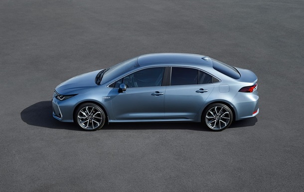 Toyota показала новое поколение седана Corolla