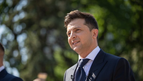 Успіхи та промахи антикорупціонера Зеленського: аналіз діяльності президента за перший місяць