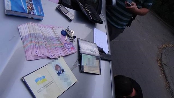 В Харькове задержаны налоговики, связанные с Оплотом