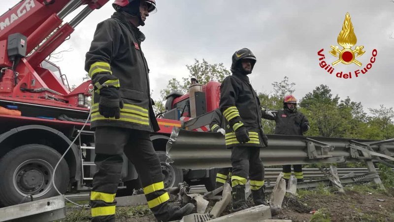 В Италии разбился автобус с российскими туристами (фото, видео)