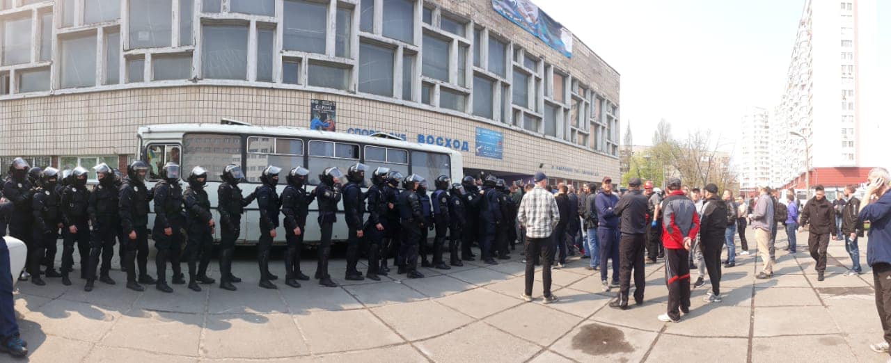 В Киеве устроили погром в детском спортивном клубе: подробности и фото последствий