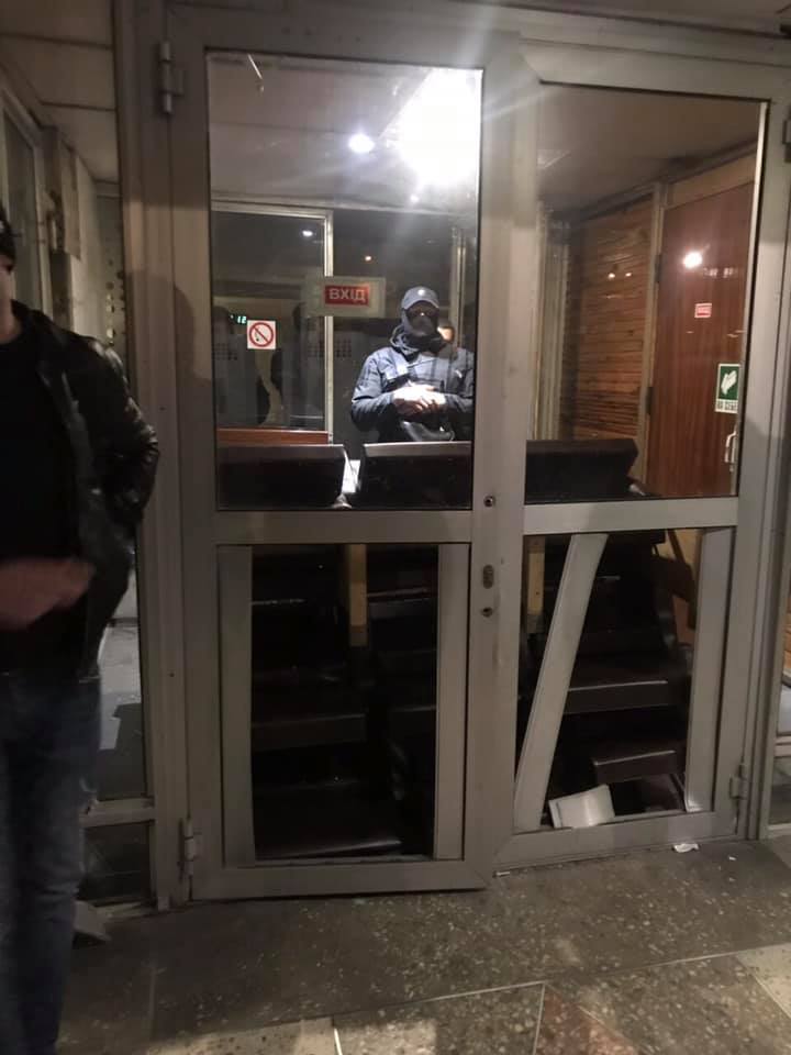В Киеве устроили погром в детском спортивном клубе: подробности и фото последствий