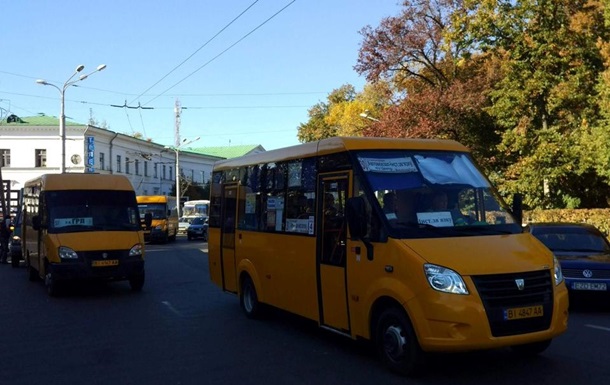 В Полтаве перевозчики бастуют третий день