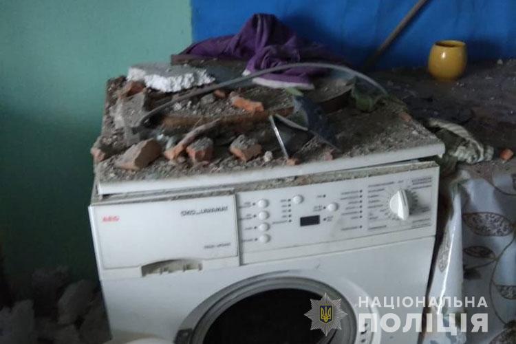В Тернопольской области шаровая молния попала в жилой дом и взорвалась: фото с места ЧП