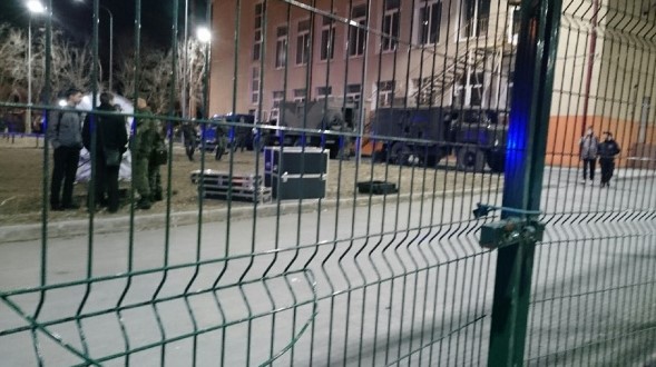 В Тюмени идет облава на террористов Исламского государства: СМИ сообщают о взрывах и выстрелах (фото, видео)